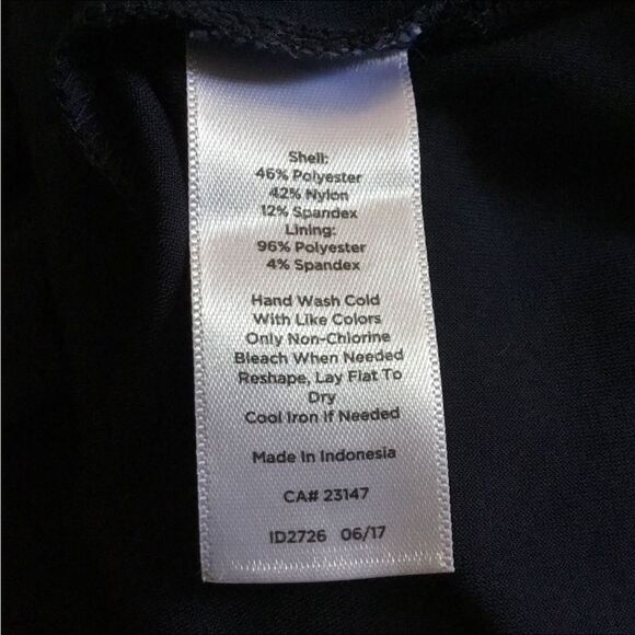 Talbots long sleeve velvet geometric print sheer top with attached cami gothic - Picture 5 of 5